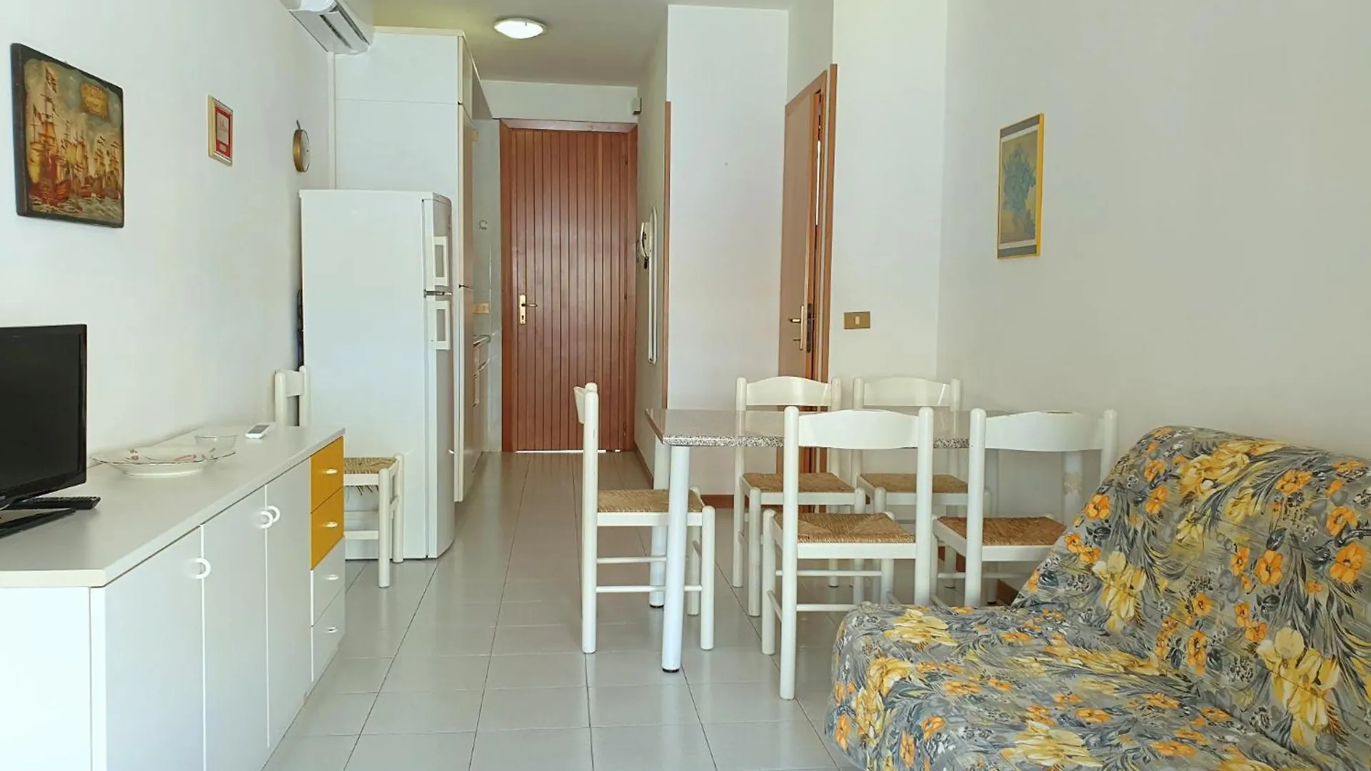 Апартаменты Delightful Seaside Flat With Ac - Beahost Бибионе